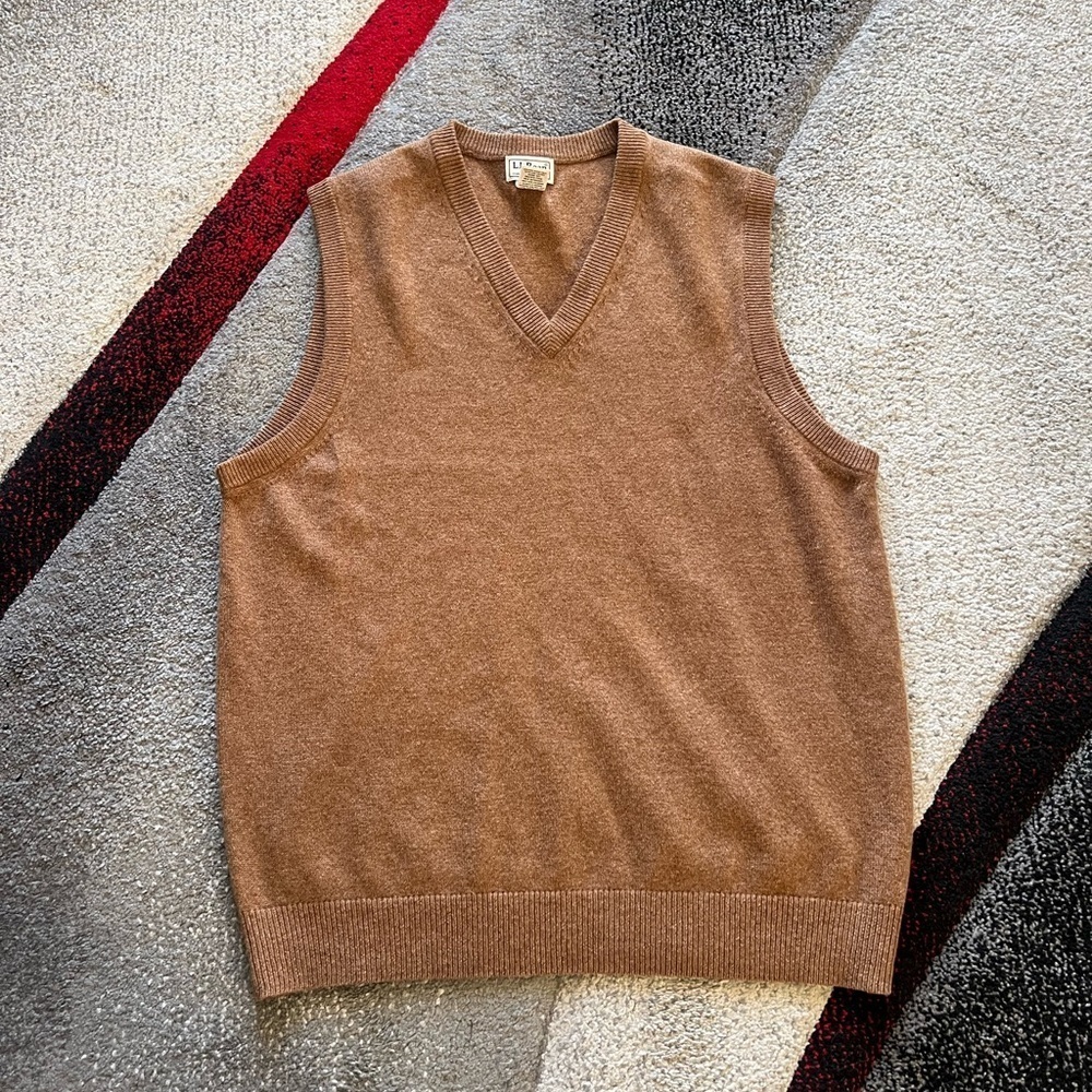 L.L. Bean Men’s Brown Lambswool V Neck Sweater Vest